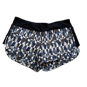 Lululemon Athletica Hot Cheeks Quilted Athletic Shorts